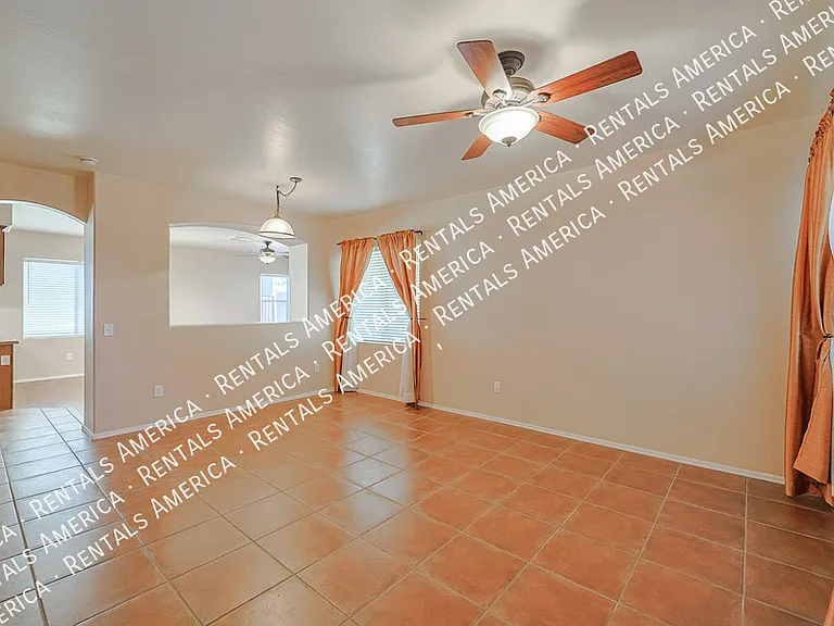 35101 N 30th Ln — Photo 4
