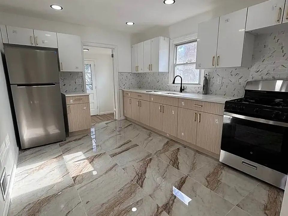 1st image of 1283 Broadway #G1