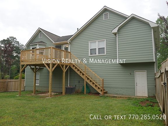 2nd image of 17 Oak Landing Ct S
