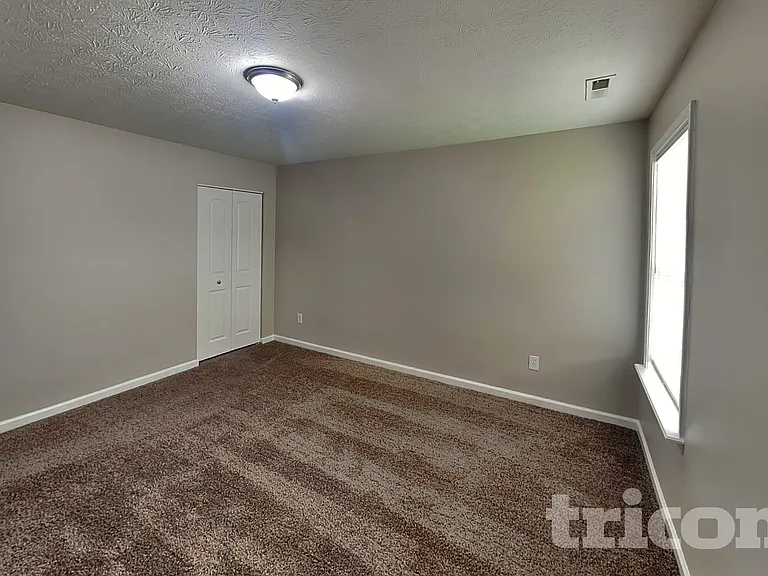 5330 Himalayan Dr — Photo 14