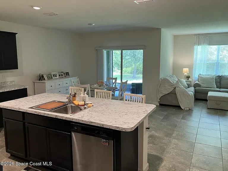 600 Forest Trace Cir — Photo 3