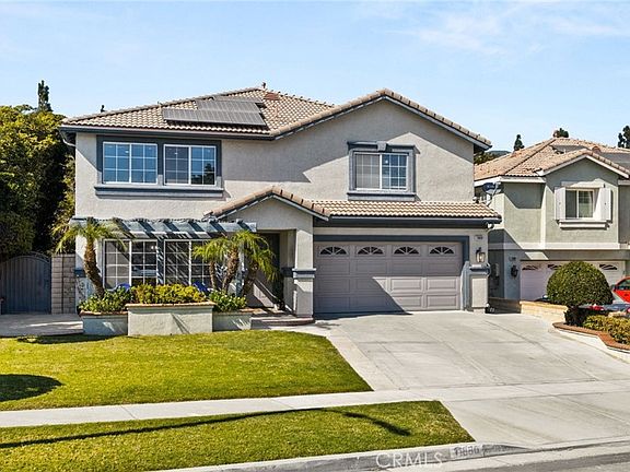 3rd image of 11880 Asti Dr