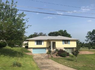 416 S Ferne Clyffe Rd, Goreville, IL 62939