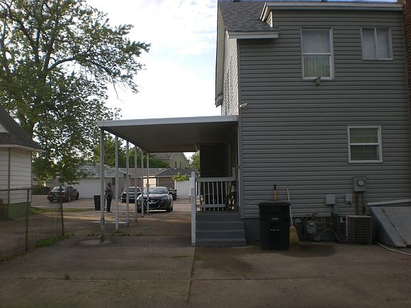 4th image of 2609 E 141st Pl