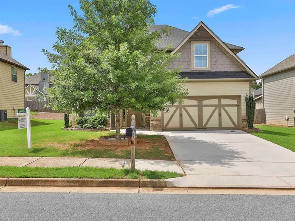 18 Hillshire Dr, Newnan, GA 30263