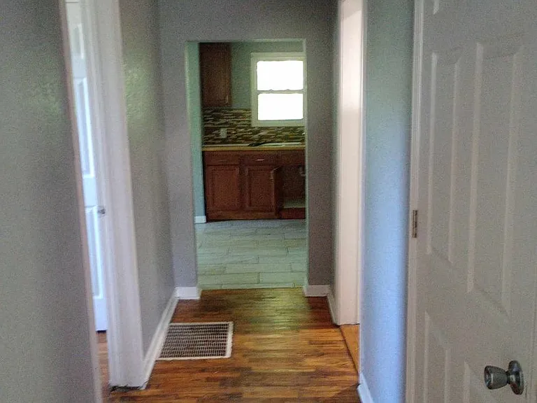 5303 Sawyer St — Photo 8