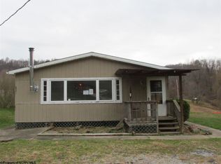 1746 Snowbird Rd, West Union, WV 26456