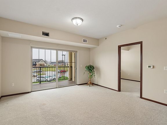 2nd image of 1370 SW Magazine Rd #205