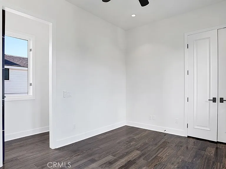 243 Poppy Ave — Photo 34