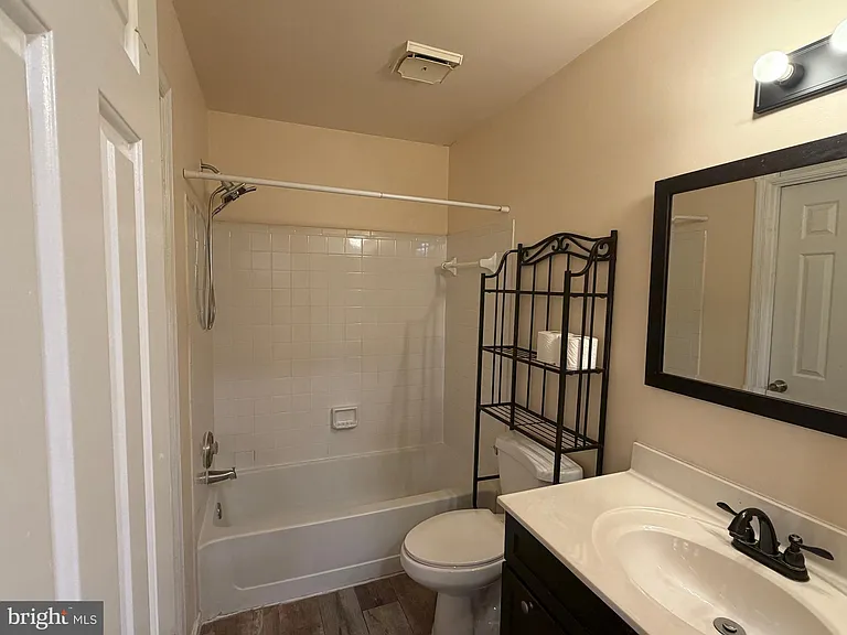 13480 Foxlease Ct — Photo 11