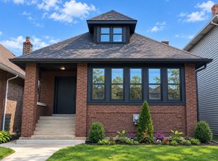 5152 W Warwick Ave, Chicago, IL 60641