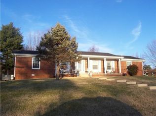 100 Stonewall Rd, Columbia, TN 38401