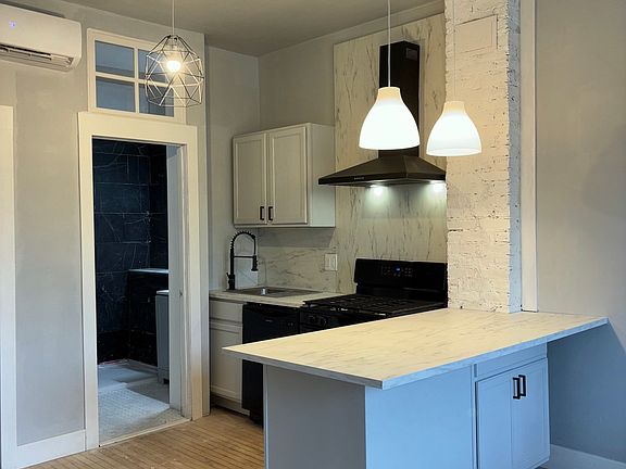 3rd image of 2890 N Milwaukee Ave #2F