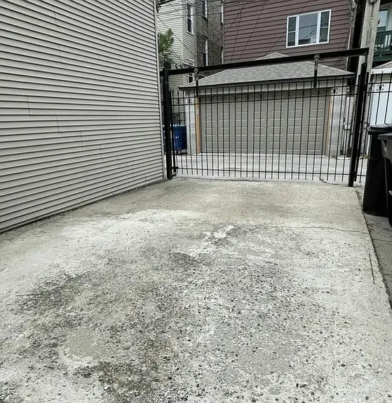 2219 W Rice St #1R — Photo 7