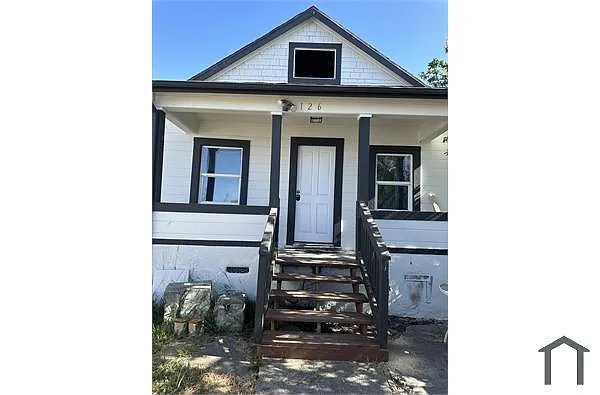 126 Chanslor Ave photo 1