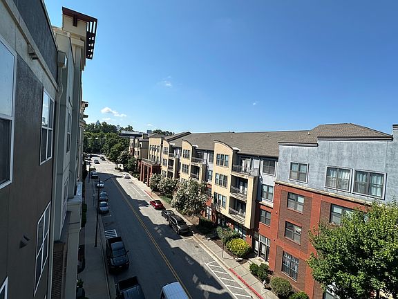 3rd image of 390 17th St NW Unit 6020