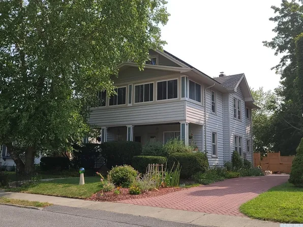 17 Aitken Avenue, Hudson, NY 12534