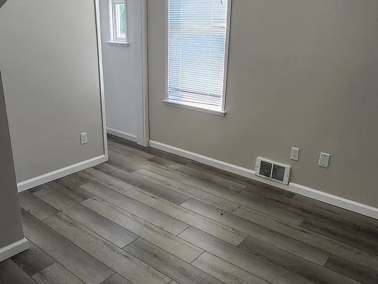 1902 Baker Ave — Photo 16
