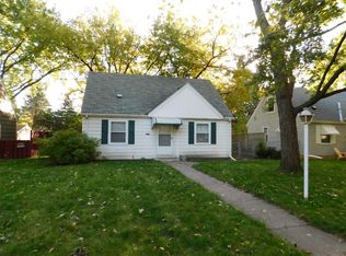 5713 37th Ave S, Minneapolis, MN 55417