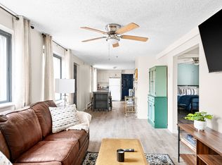 1218 E 4th St #1, Duluth, MN 55805