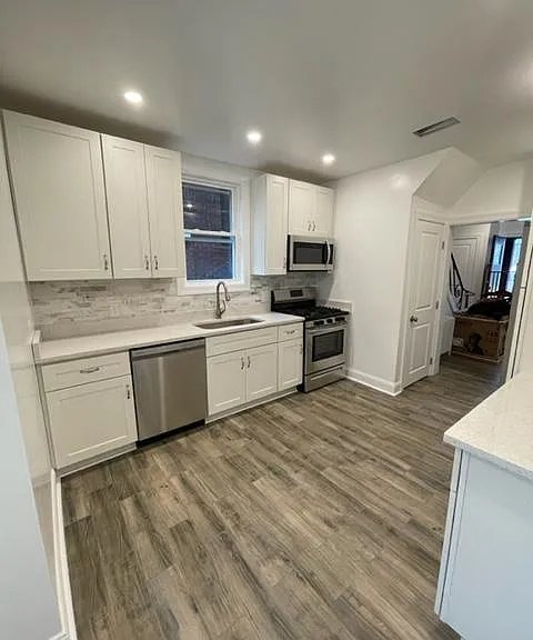 6356 Monitor St — Photo 4