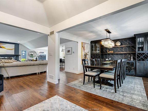 3rd image of 408 Pentilly Rd