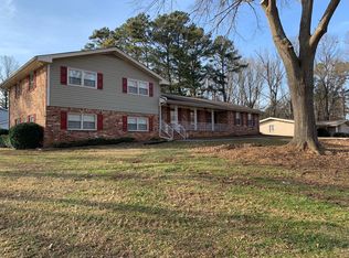 4872 Windwood Dr, Dunwoody, GA 30360