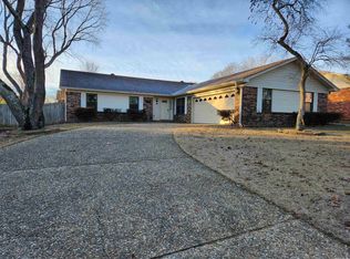 1409 Dovecote Ln, Sherwood, AR 72120