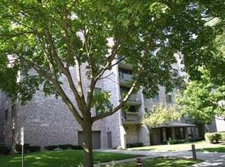 1595 Ashland Ave APT 107, Des Plaines, IL