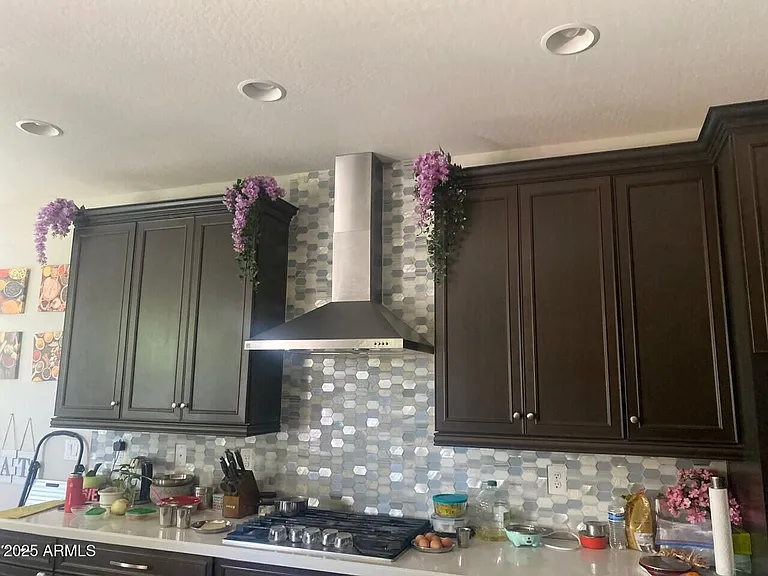 1381 E Scorpio Pl — Photo 8