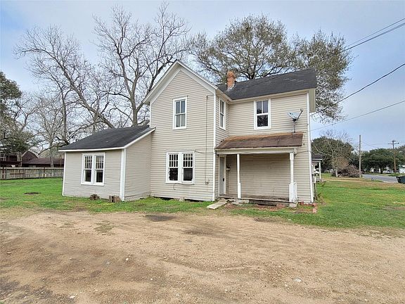 4th image of 411 E Correll St