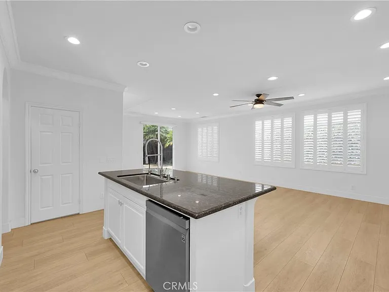 5271 Pearce Dr — Photo 21