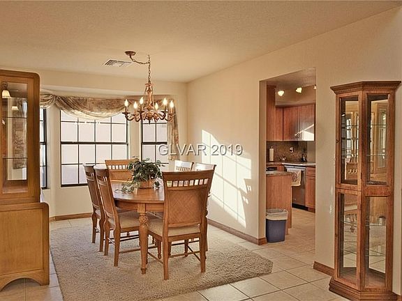 5th image of 5740 Colwood Ln