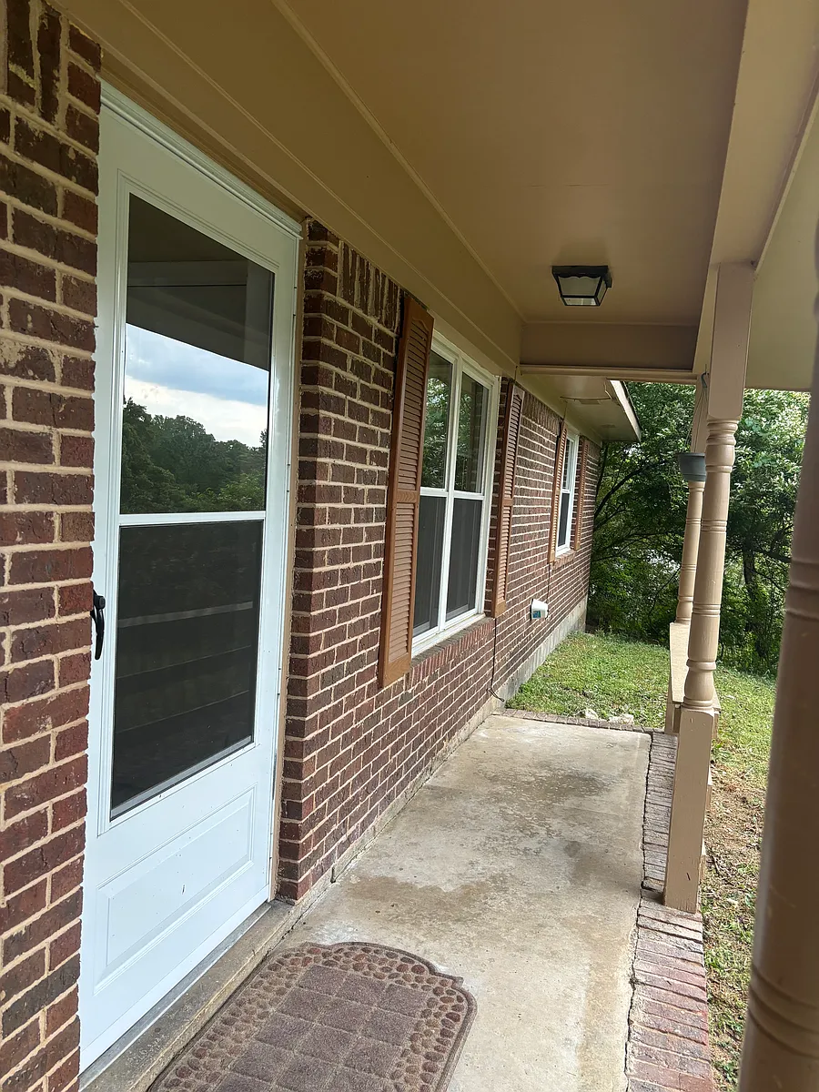 Building Photo - 5043 Shoals Ln