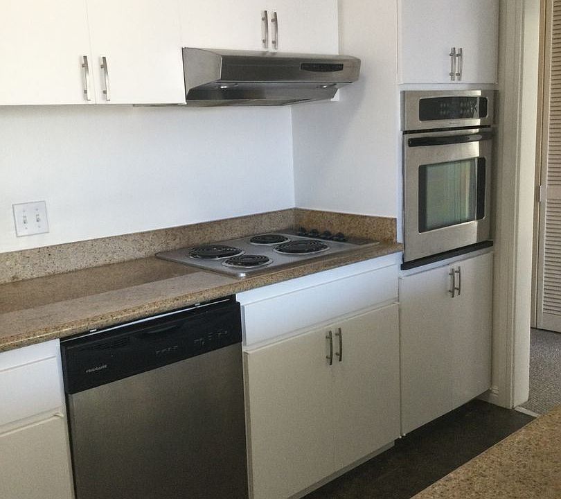 1st image of 2351 Filbert St Unit 301