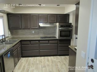 18222 N Willowbrook Dr, Sun City, AZ 85373