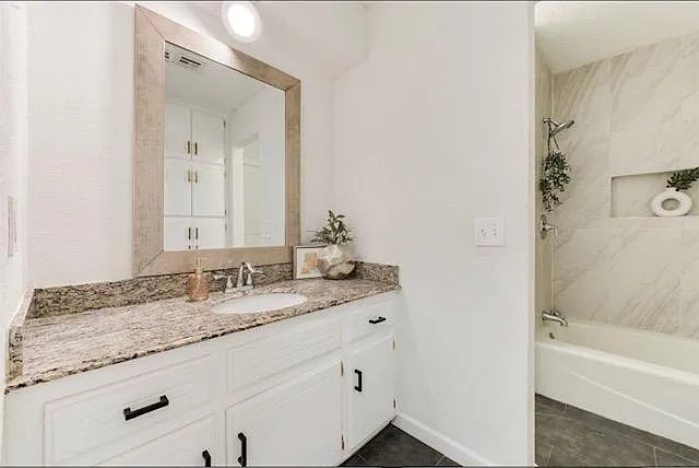 12213 Sylvester Dr — Photo 39