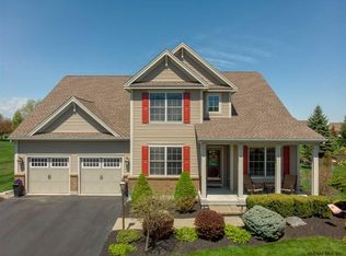 21 Bedford Cir, Mechanicville, NY 12118