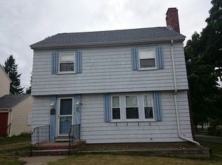 692 Lagrange St, West Roxbury, MA 02132