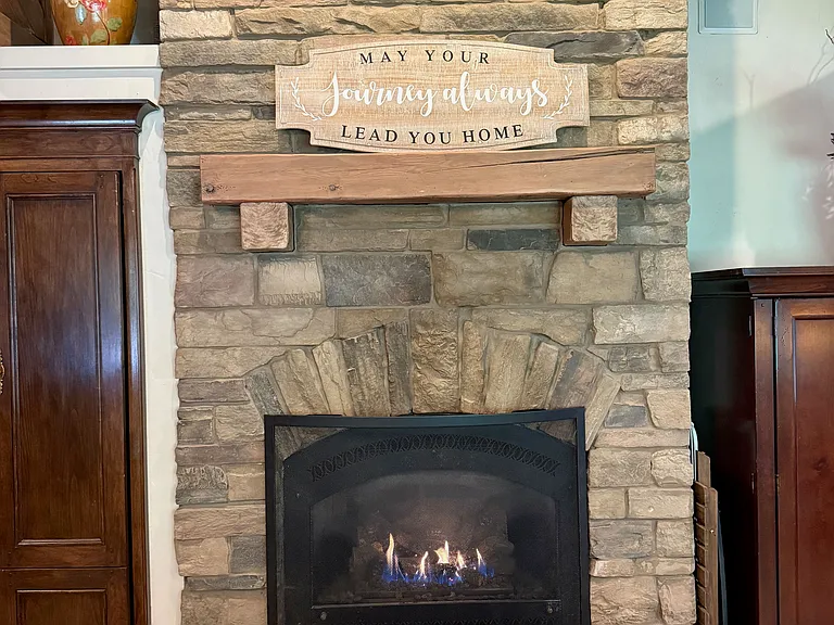 225 Cathedral Dr — Photo 8
