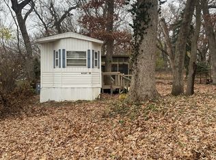 22 Captains Cv, Lakemoor, IL 60051