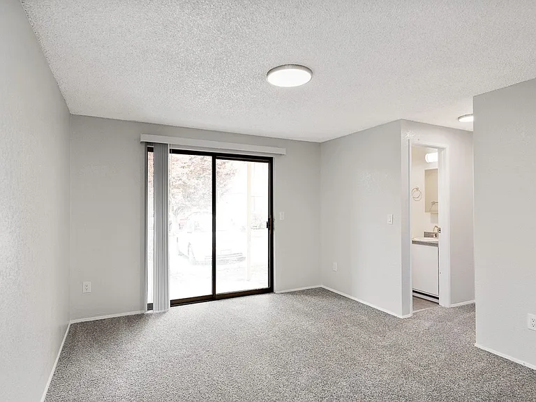 The Ariel Apartments — Photo 8