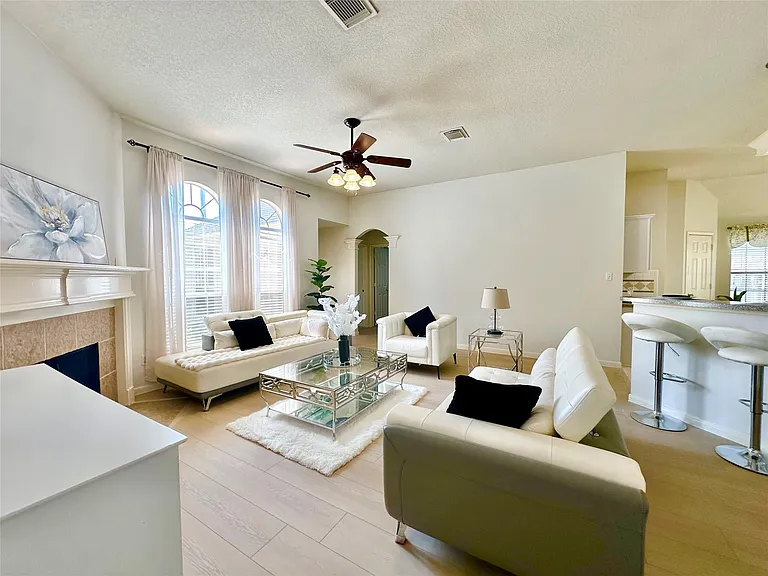 5822 Carta Valley Ln — Photo 4