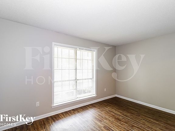 5th image of 5239 Rolling Meadows Dr