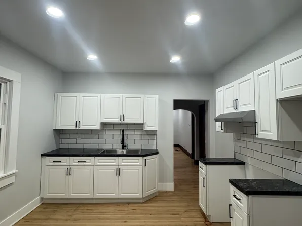 88 Rosary Ave, Buffalo, NY 14218