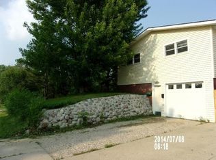 1301 4th St SW, Minot, ND 58701