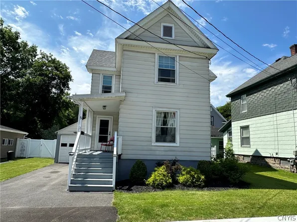 79 4th St, Ilion, NY 13357