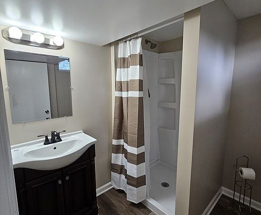 5th image of 3226 Halglo Pl