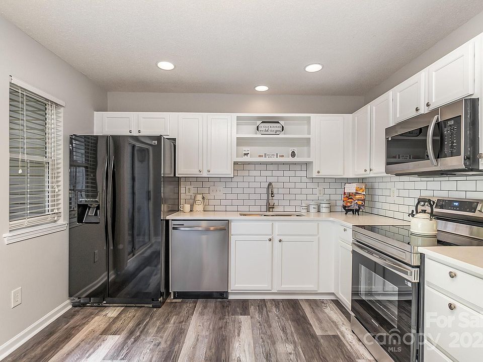 1st image of 5645 Kimmerly Woods Dr #2206