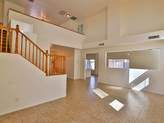 5th image of 8822 W Hilton Ave